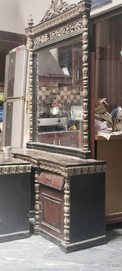 dressing table
