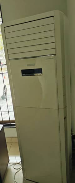 Gree Inverter 4 Ton A/C like new for sale