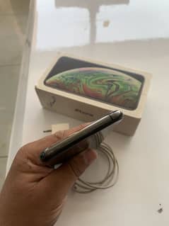 Iphone XS MAX PTA approved 64 GB with box