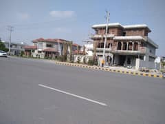 Prime Location 5 Marla Plot For Sale In E Block, Central Park Lahore