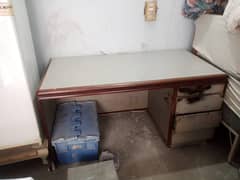 Brand workman Table & water Dispenser