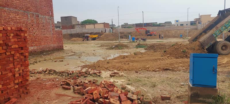 10 Marla Non possession Plot f9r sale in woods block in Paragon City lahore 4