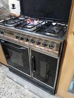 Stove with Backing Gas Oven