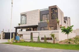 01 Kanal Most Elegant Slightly Used Fully Maintained Super Hot Located Bungalow Is Available For Sale In DHA Phase 6 Lahore. TOP LOCATION