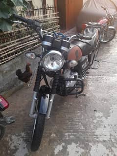 Suzuki GS 150 SE