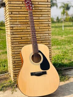 Yamaha F310 Acoustic guitar ( Original Guitar)