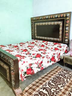 king size bed with excellent condition