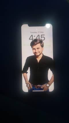 iphone Xs 64 gb  all orgnal just little back creak