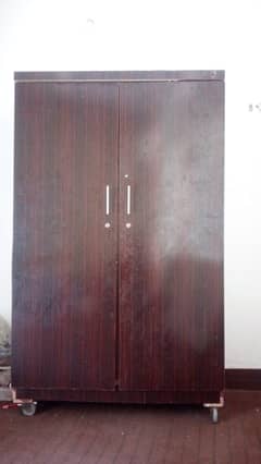 Used Wardrobes & Electric Geyser for Sale – Affordable Prices