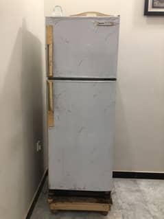 Used Fridge in working condition for Sale
