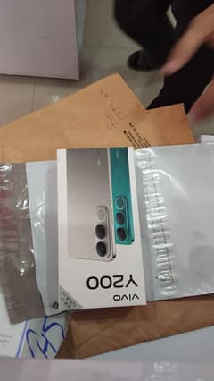 y200