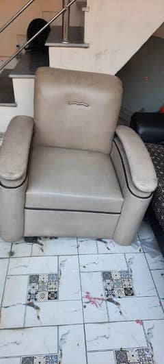 5 seat 3-1-1 sofa set spring foam condition 7/10
