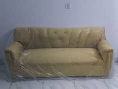 Sofa set and center table