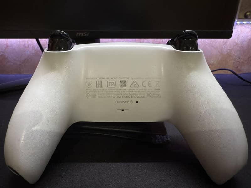 Ps5 Controller with box 3
