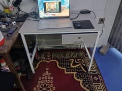 computer table and chair