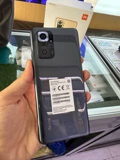 xiomi note 10 pro 6gb 128gb set plus boxe charger nahi hai