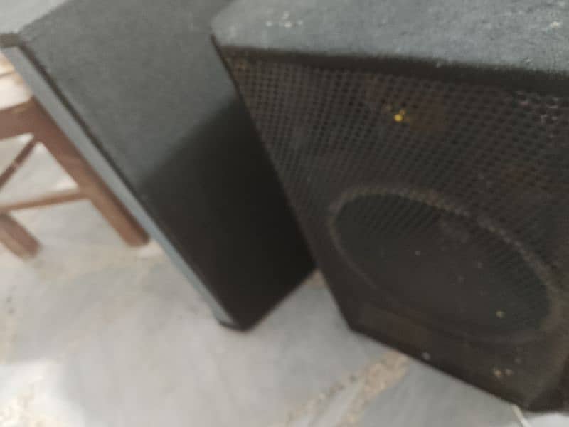 well Soundsystem with mic best for small mehfill and program 2