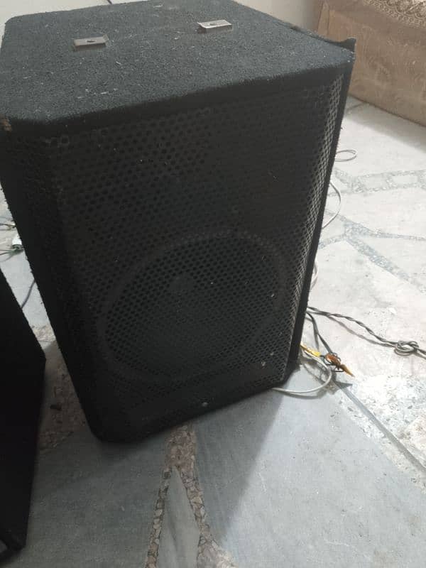 well Soundsystem with mic best for small mehfill and program 3