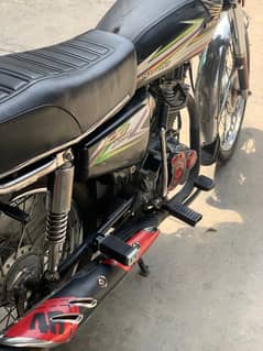 CG 125 2016 model Black
