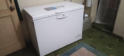 Dawlance deep freezer with  box pecking and 12 years guarantee
