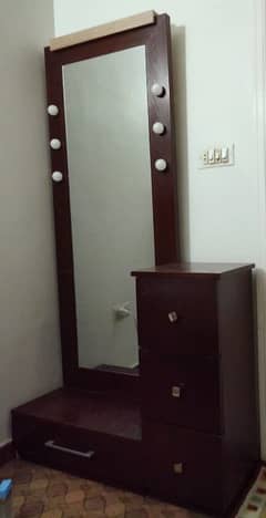 Modern Dressing Table for Sale