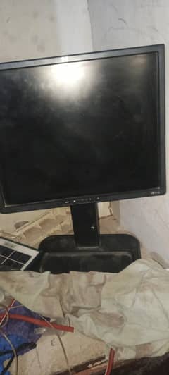 HP and Lenovo monitors