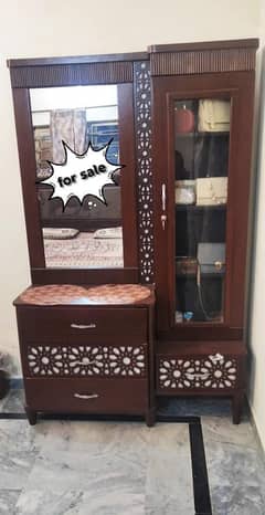 Dressing table