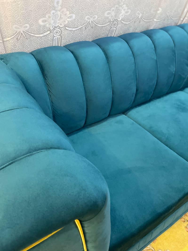 L shape sofa with table and tapai 7