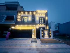 10 Marla Luxurious Modern Design House For Sale