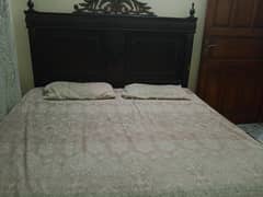king size bed with mattress
