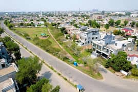 5-Marla Plot on Prime Boulevard (45' Rd) adjacent to park (80 Mtr), Best Residential & Investment option