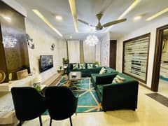 Luxury 2 Bed Apartment Near to Airport •