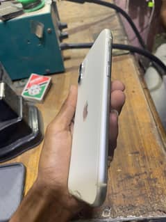 I phone 11 urgent sale