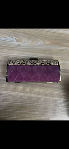 It’s a beautiful clutch