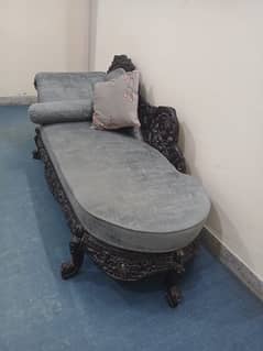 Dewan in brand new condition