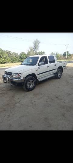 Toyota Hilux double cabin