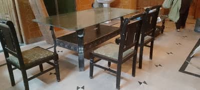 DINING TABLE FOR SALE