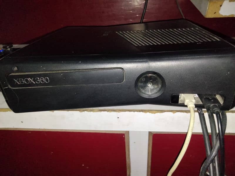 X box 360 game 3controller along 0