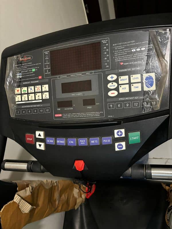 Advance Commercial trademill 7830 0