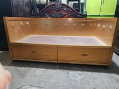 High-Quality Bed