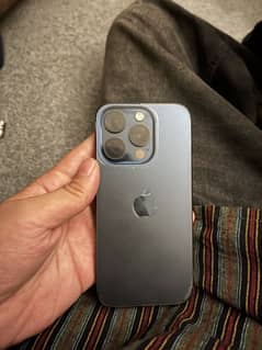 iPhone 15 Pro Max (512GB)