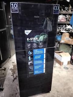 Fridge new hai Black color hai