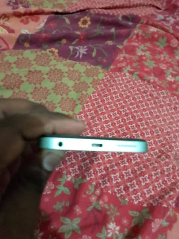 techno spark go1  4,64 need and clean condition can be done 10 by 10 3