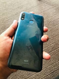 infinix hot 8 Lite for sale 2GB 32GB non PTA. . 03164118345