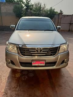 Toyota Hilux 2012