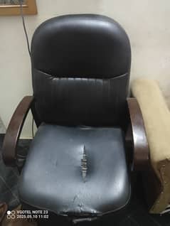 Urgent sale office chairs 2000 only