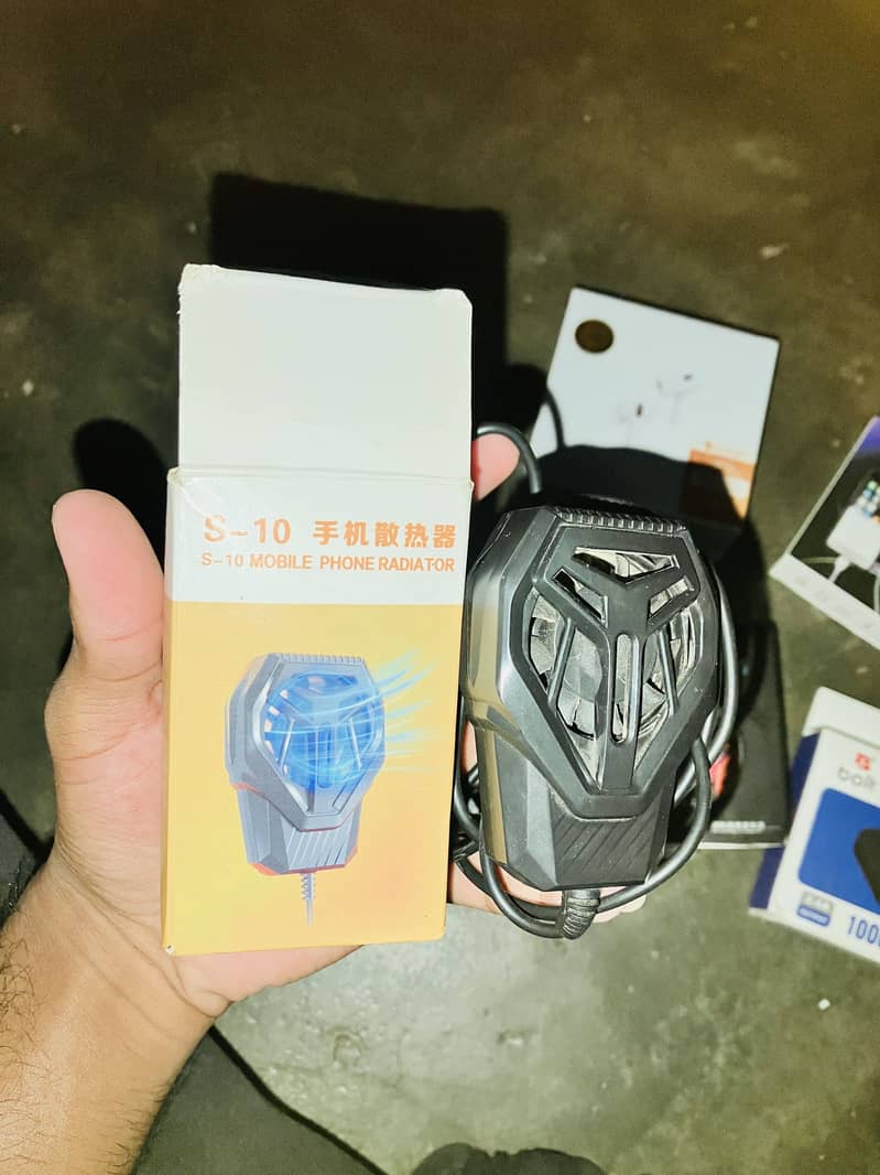 Cooling fan powerbank AirPods Pro 2 14