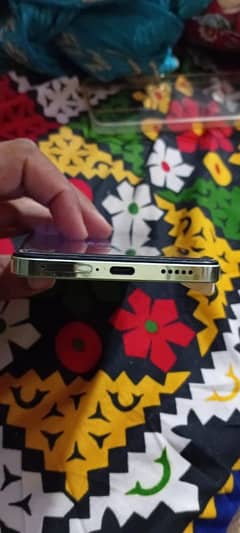 vivo y100