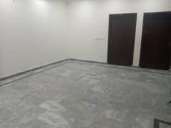 10 Marla Ground Floor Hall Available For Rent