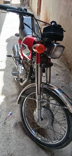my honda 125cc all genuine all documents caler my watsup 03162086268